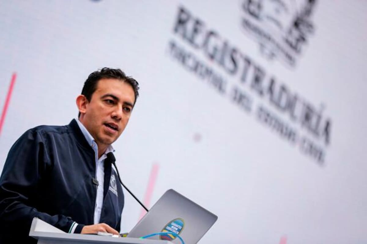 Denuncian que grupos ilegales estarían apoyando a candidatos regionales