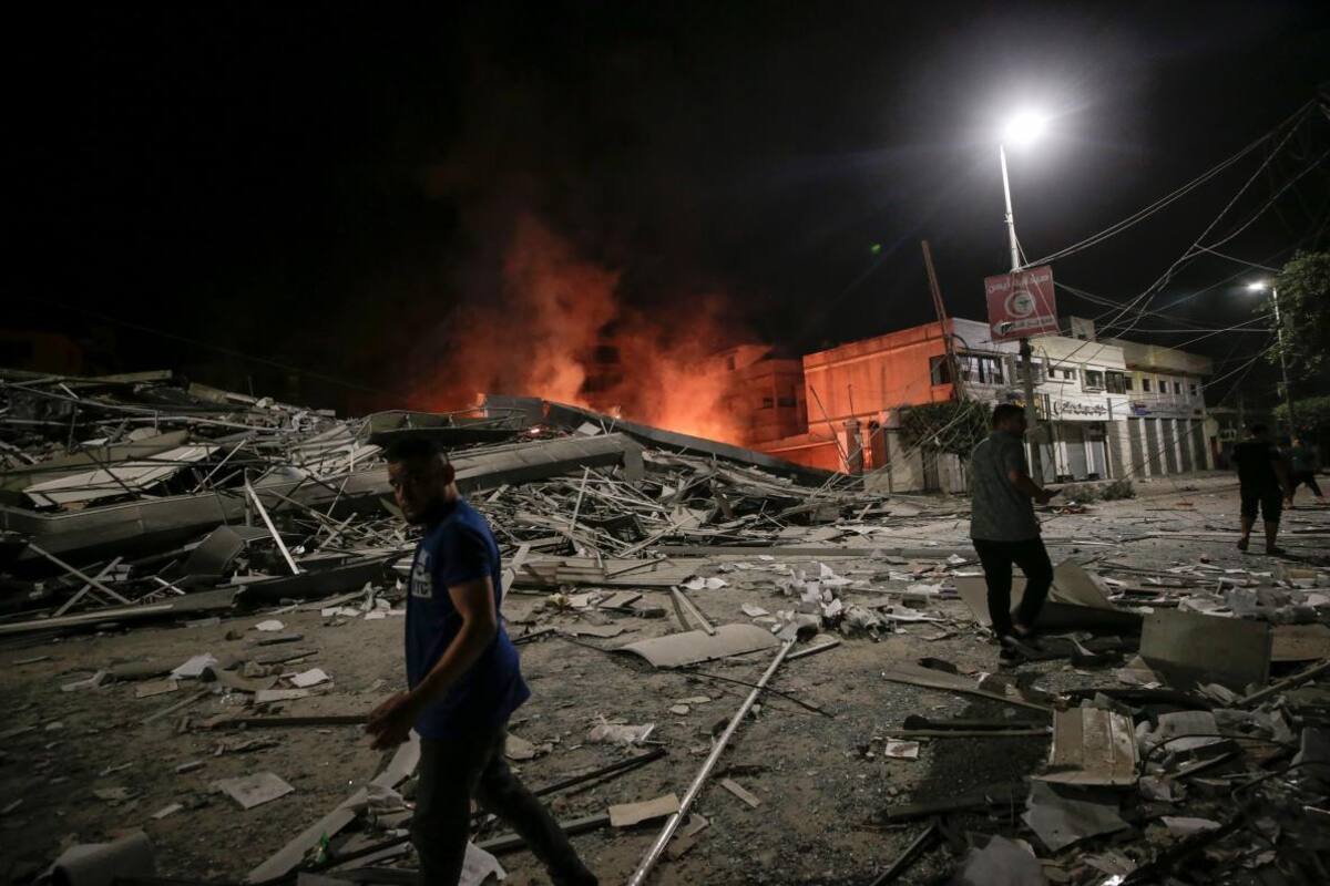 Video: Israel recupera el control y anuncia una “ofensiva total” contra Gaza