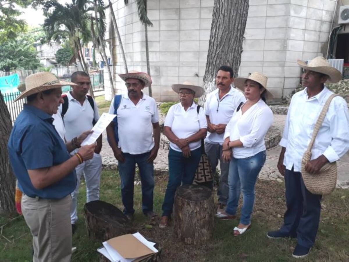 Indígenas que hacen parto del Cabildo Colonial Toluviejo celebran el reconocimiento de su territorio. cortesía