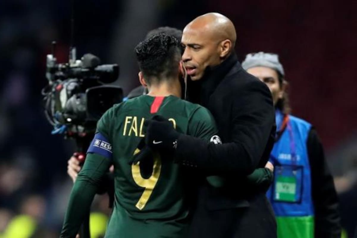 Thierry Henry defiende a Falcao García