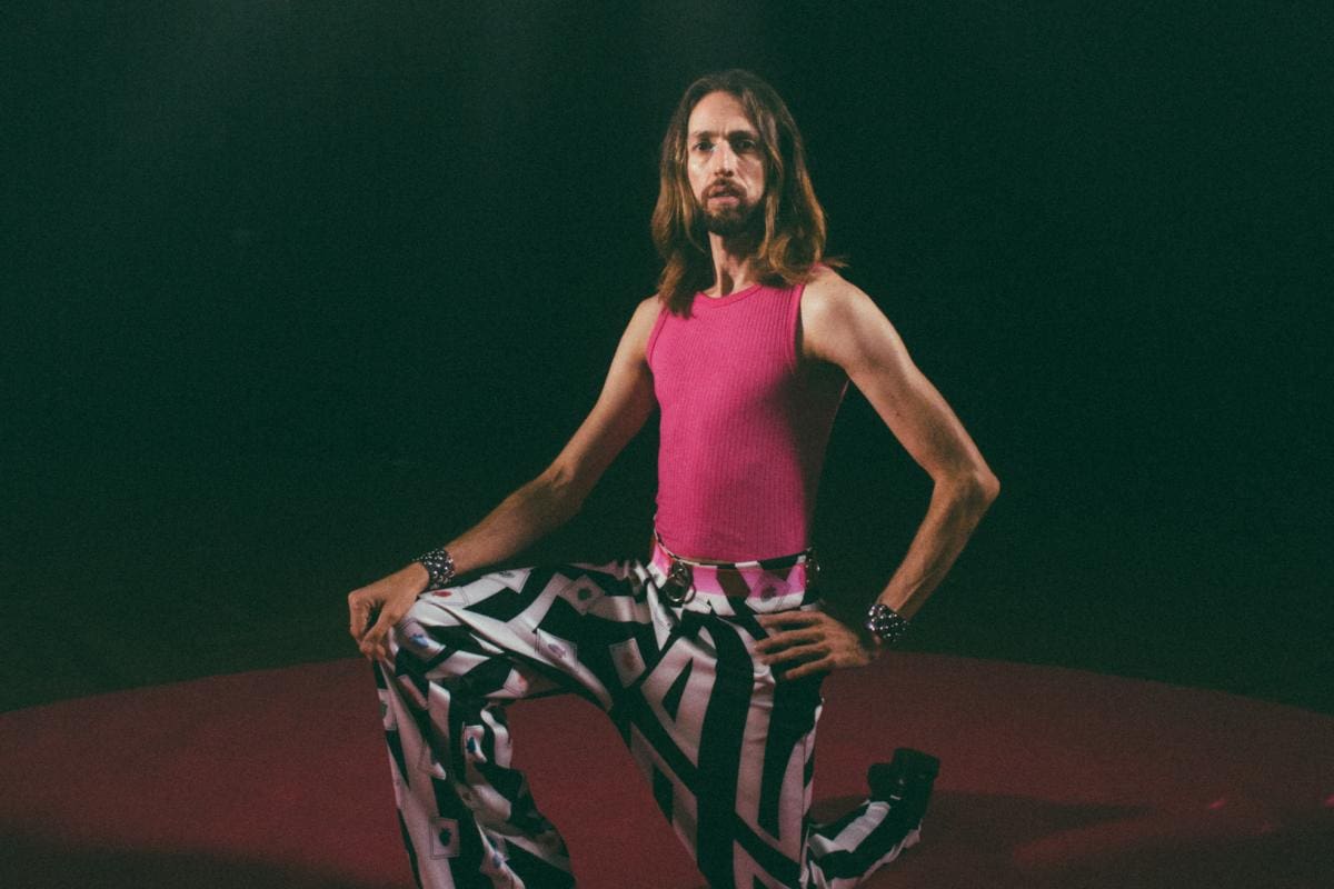 El himno del empoderamiento es de Esteman