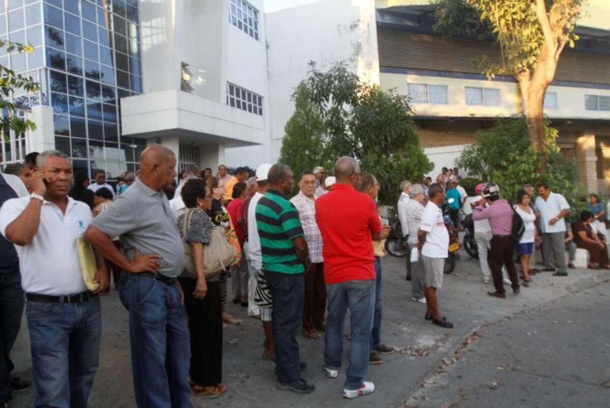 La gran noticia para el gremio de pensionados consiste en una reducción considerable en el porcentaje por concepto del aporte que realizan a salud del 12% al 4% de la mesada pensional. Archivo.