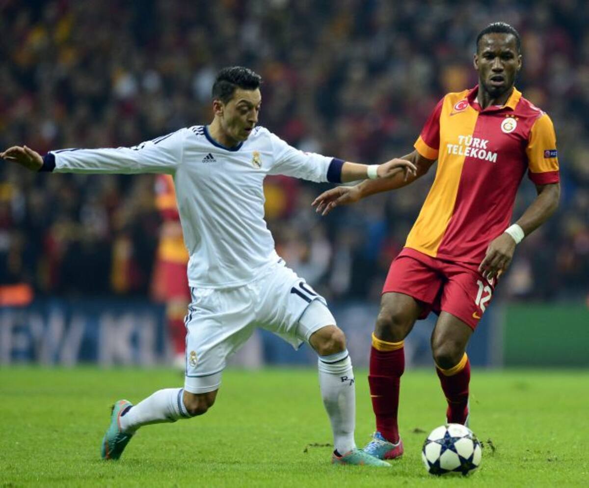 El conjunto blanco está ganando 1-0 en Estambul contra el Galatasaray y sentencia su paso a cuartos con la victoria 3-0 que consiguió la semana pasada en el Bernabéu. AFP JAVIER SORIANO