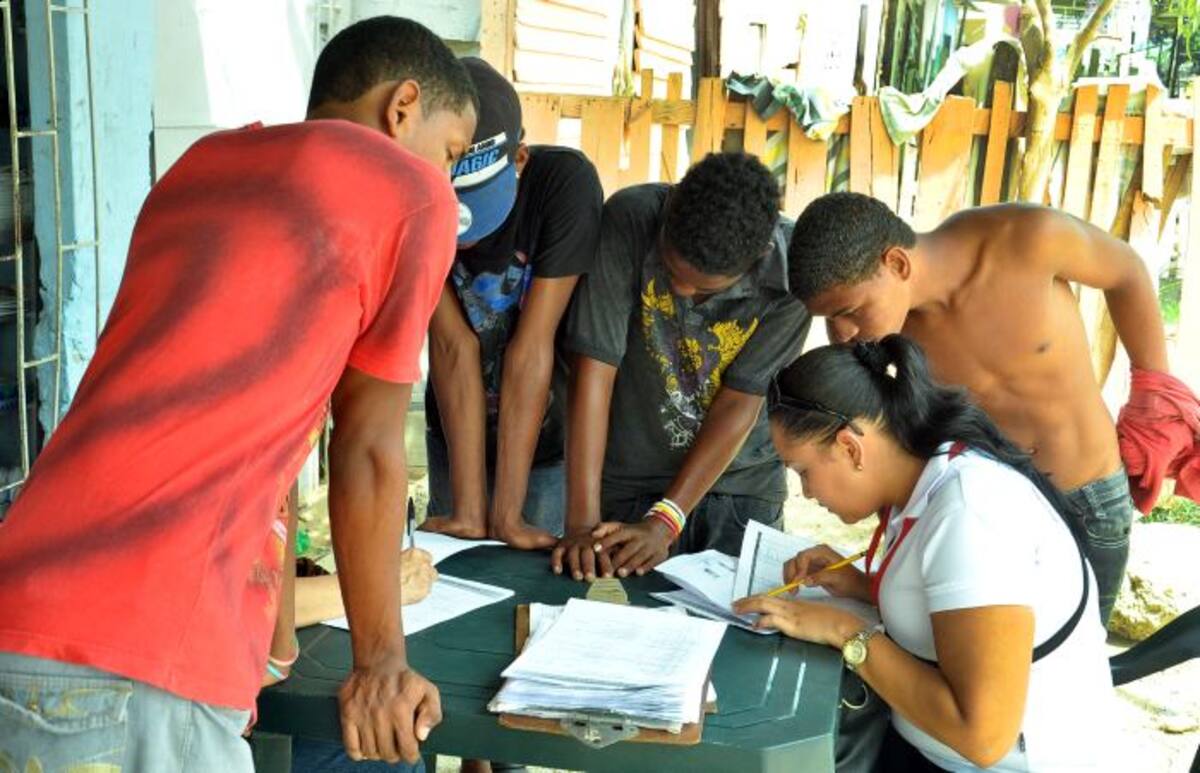 Sesenta y ocho (68) jóvenes del sector El Pueblito, en Boston, se inscribieron para realizar los cursos ofertados, como son Marroquinería, Artesanías, Construcción, Informática Básica y Reparación de Equipos de Cómputo. CORTESÍA