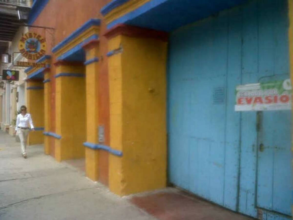 La discoteca MR. Babilla fue sellada hoy por la Dian a través de la resolución 06241201200072. CORTESÍA