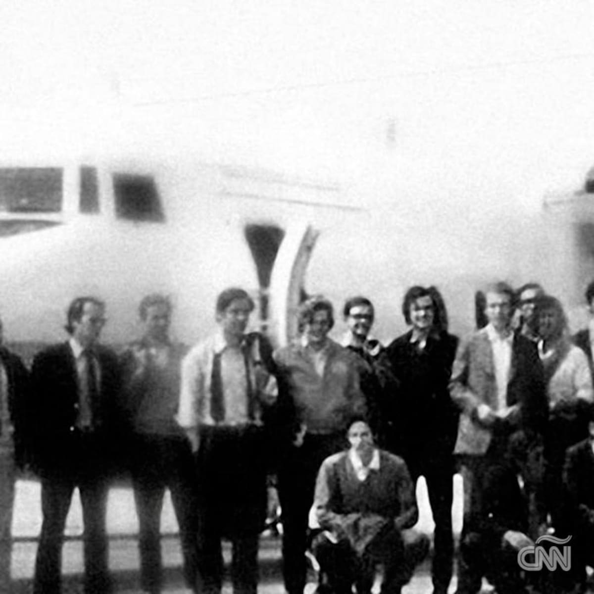 Fotos reales de la tragedia de los Andes. //Foto: Evening StandardHulton Archive; Cris BouroncleAFP.