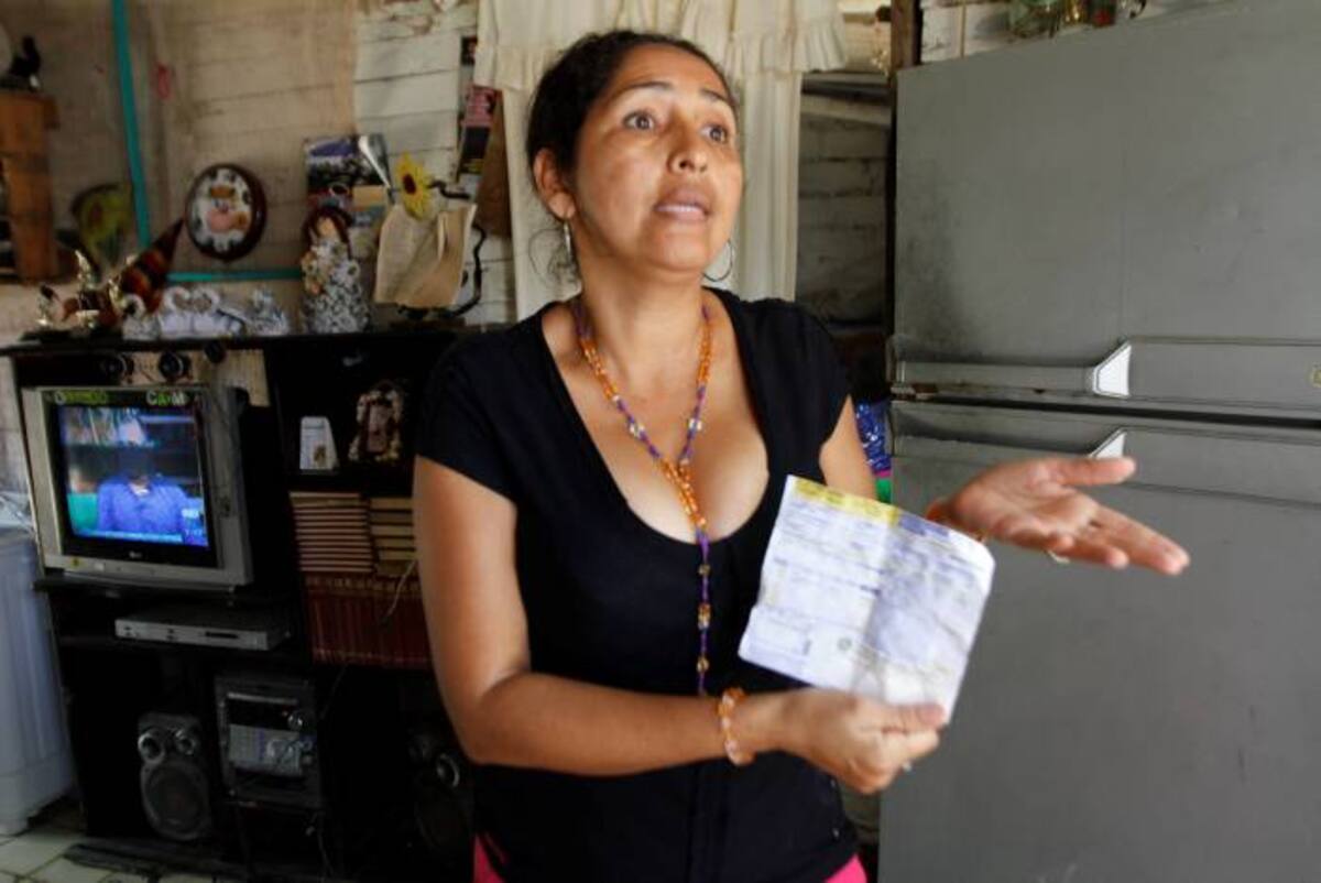 Yadira Díaz pasó de pagar $12.000 pesos a recibir facturas de más de $100.000 FOTO AROLDO MESTRE-ELUNIVERSAL