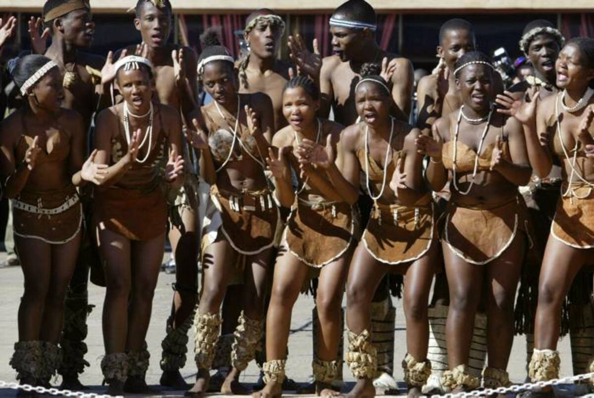 "Es un paso importante para los derechos de las mujeres, no solo en Botsuana, sino también en toda África del Sur, donde varios países se enfrentan a similares leyes discriminatorias", declaró Priti Patel, vicedirectora del Centro de Litigios de África del Sur AP