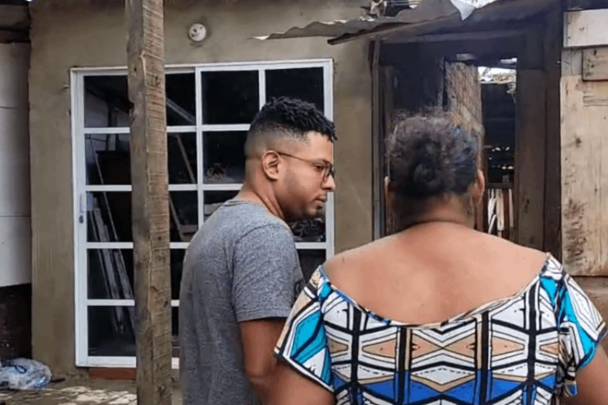 (En vivo) Familia en Manzanillo lo perdió todo por culpa de las lluvias