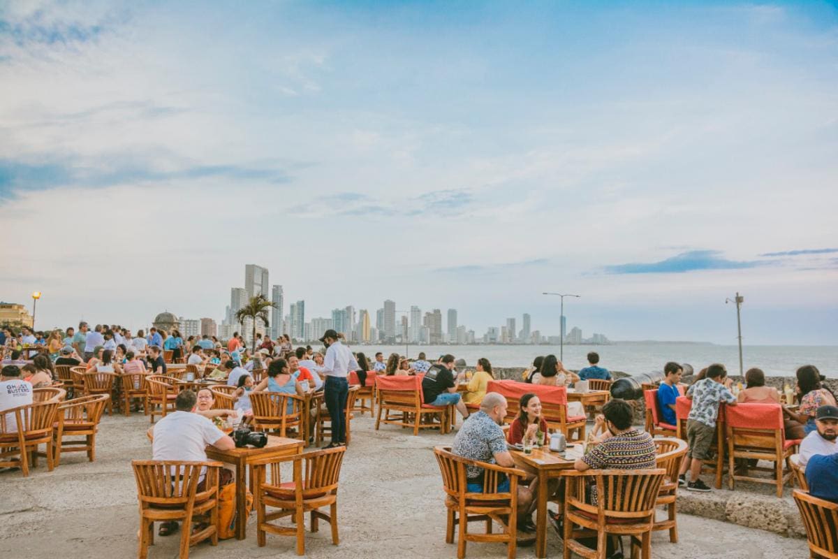 Café del Mar, dos décadas impulsando el turismo sostenible en Cartagena
