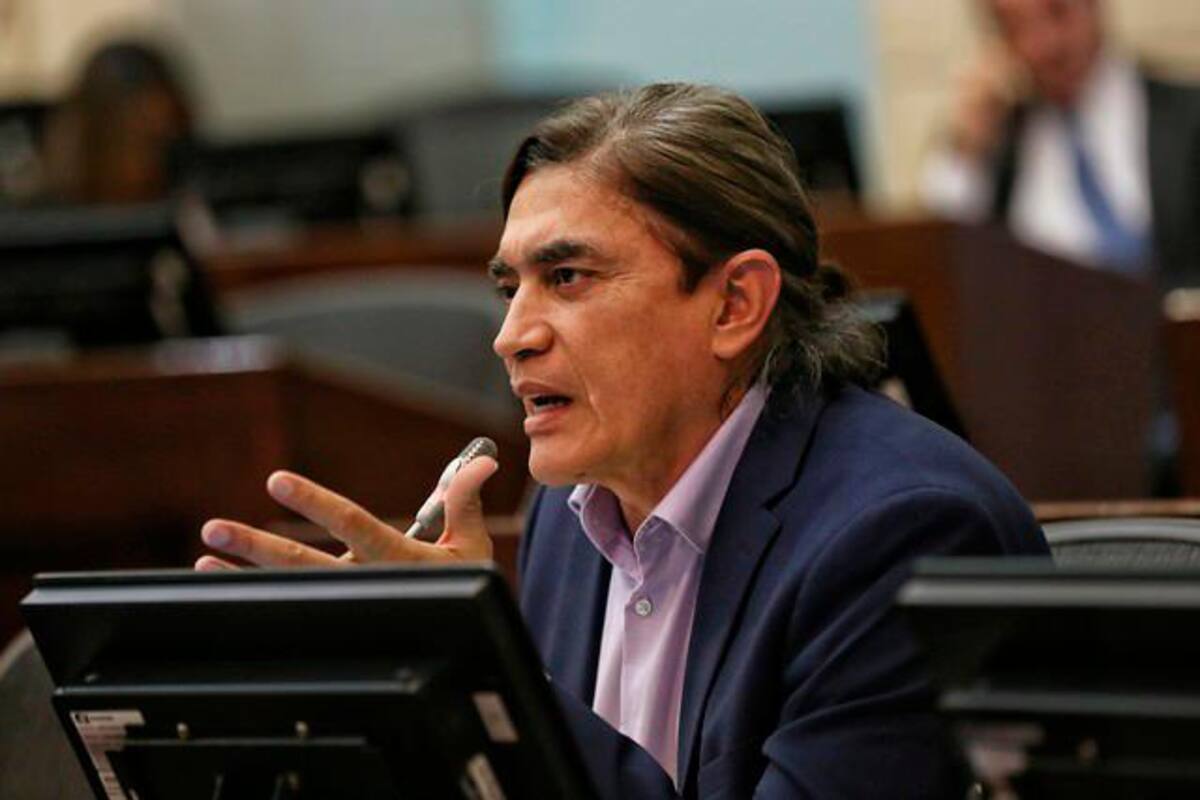 Citan a audiencia de pérdida de investidura a Gustavo Bolívar