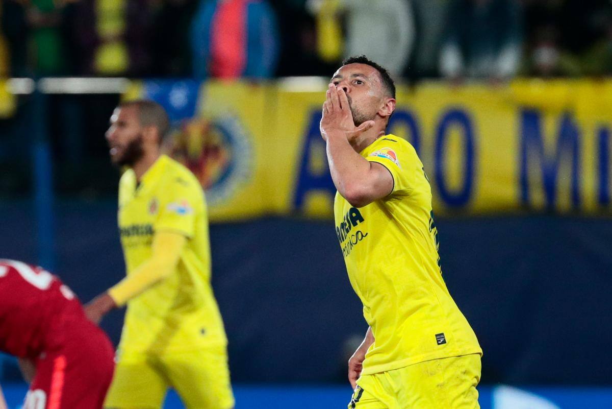 Imágenes del juego de vuelta entre Liverpool y Villarreal, por la semifinal de la Champions League. //EFE