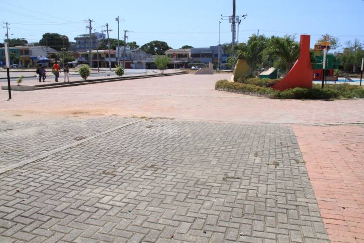 Los vecinos denunciaron que esta situación afecta a todos, estudiantes, vecinos, deportistas y todos los que transitan por la zona- Zenia Valdelamar/El Universal/