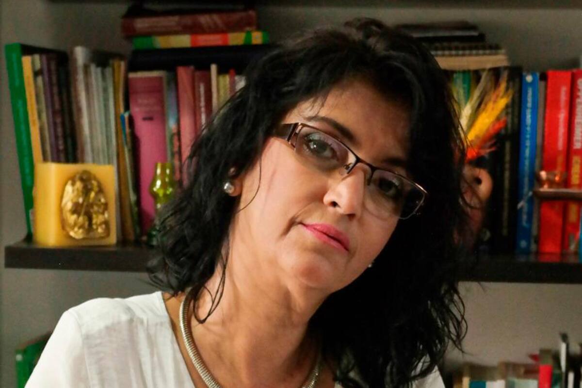 Judith Cartagena presentó su poemario ‘Entre líneas’