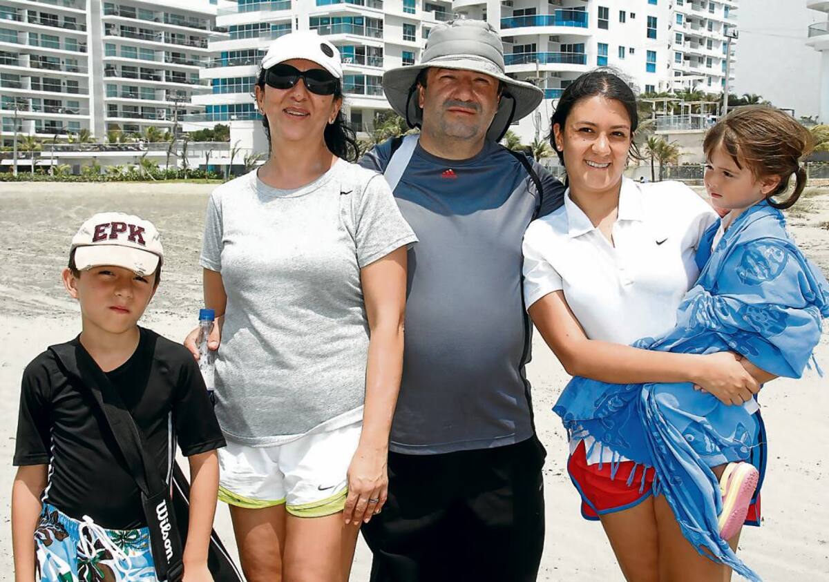 Esteban Rincón Zapata, Dora Zapata, Gabriel Rincón, Ana Patricia Rincón e Isabella Zuleta.