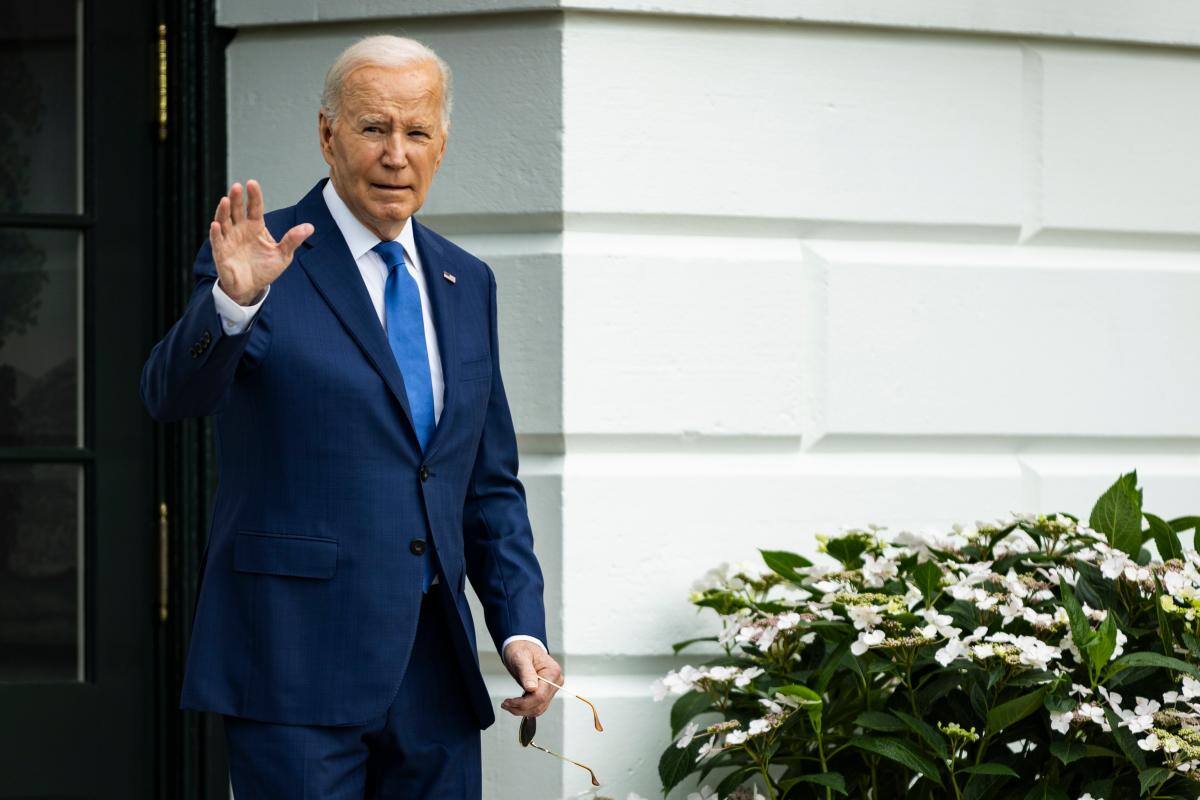 Joe Biden propone acelerar la expulsión de “migrantes peligrosos”
