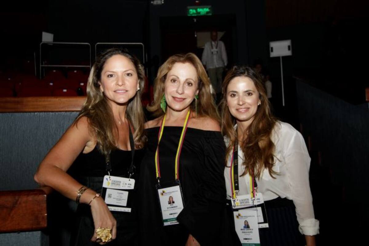 Claudia Hoyos, Aida De Furmanski y María Gabriela Sigala de Moreno. Julio Castaño-El Universal.