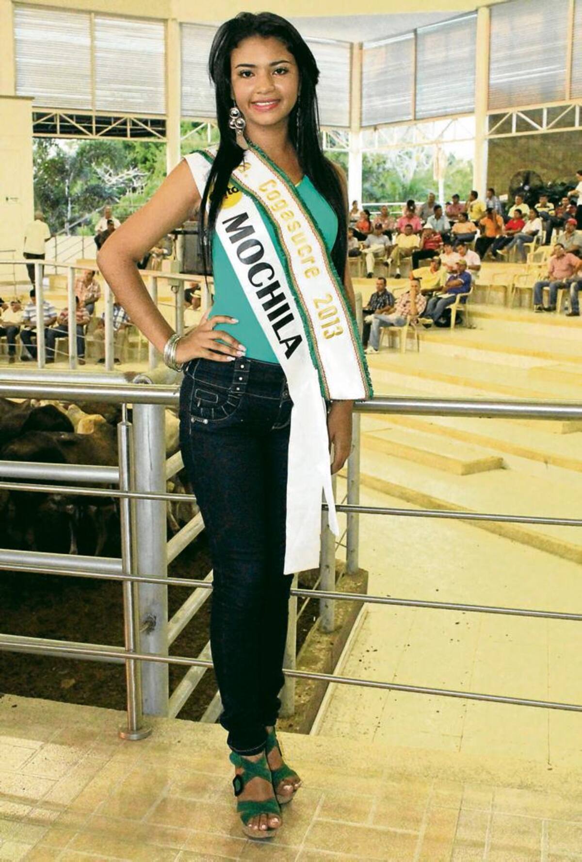 Alexandra Paola Medina, representante de Mochila, fue elegida reina de Los Ganaderos.