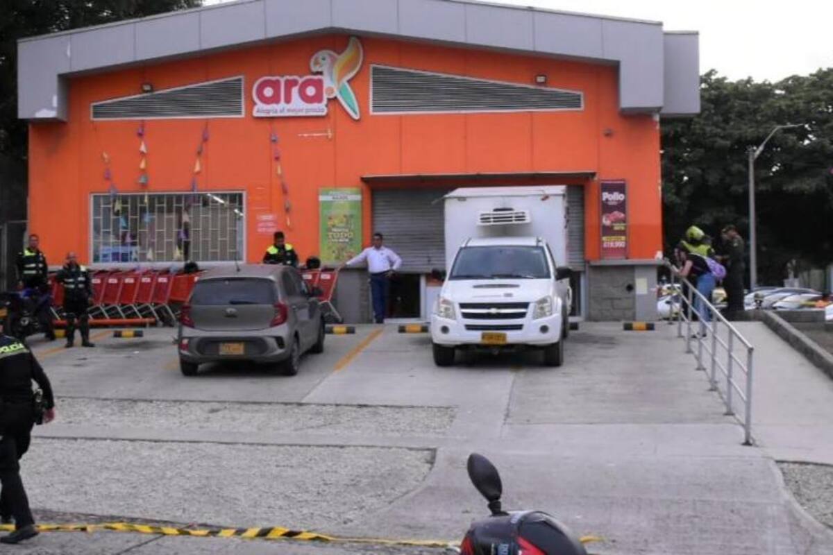 A ‘Checho’ lo matan en supermercado y en la huida asesinan al vigilante