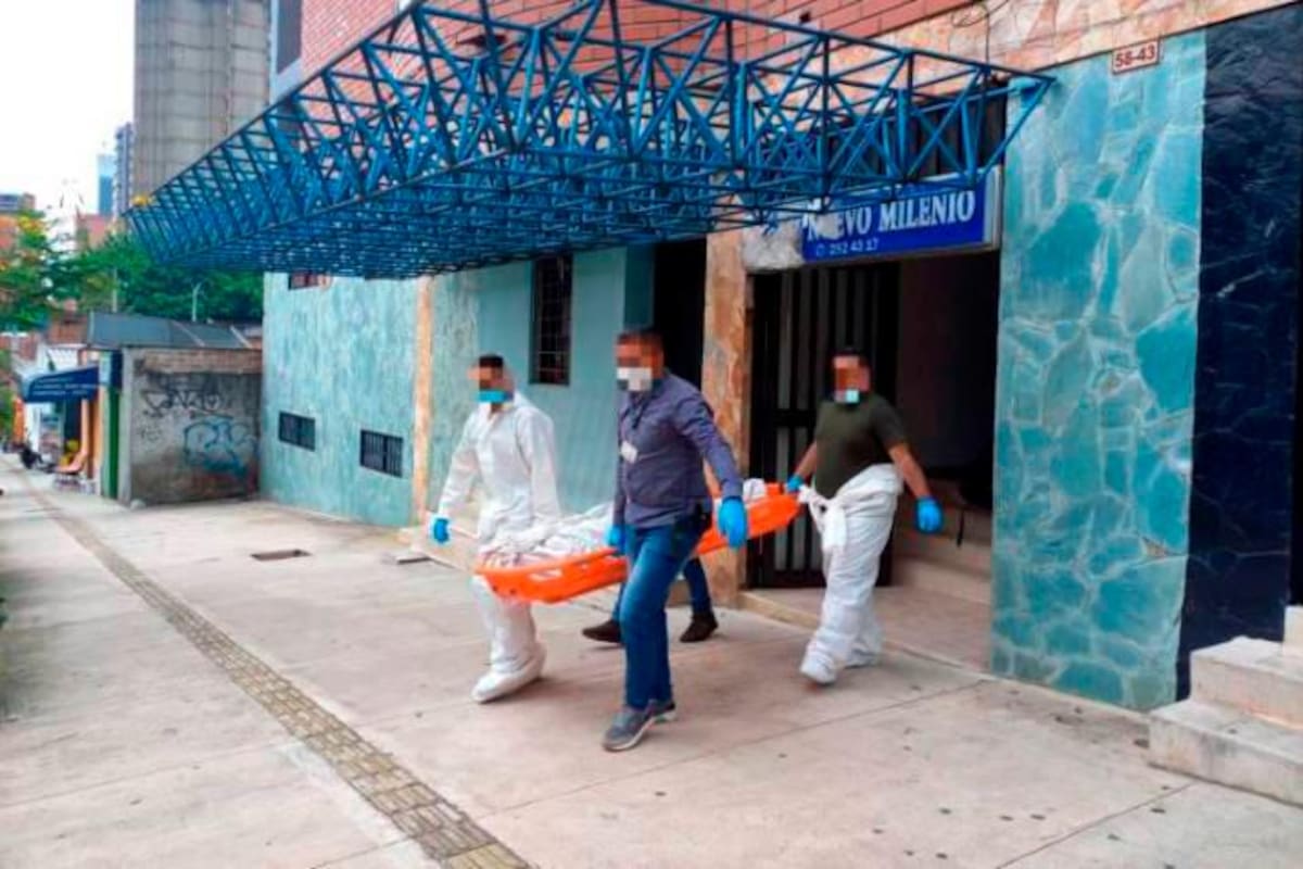 Encuentran sin vida a un joven, de 24 años, en el baño de un motel