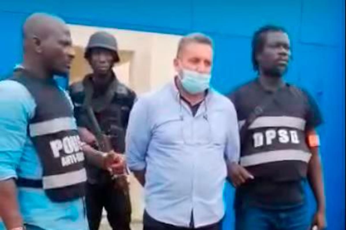 La historia del expolicía que mueve la cocaína colombiana en África