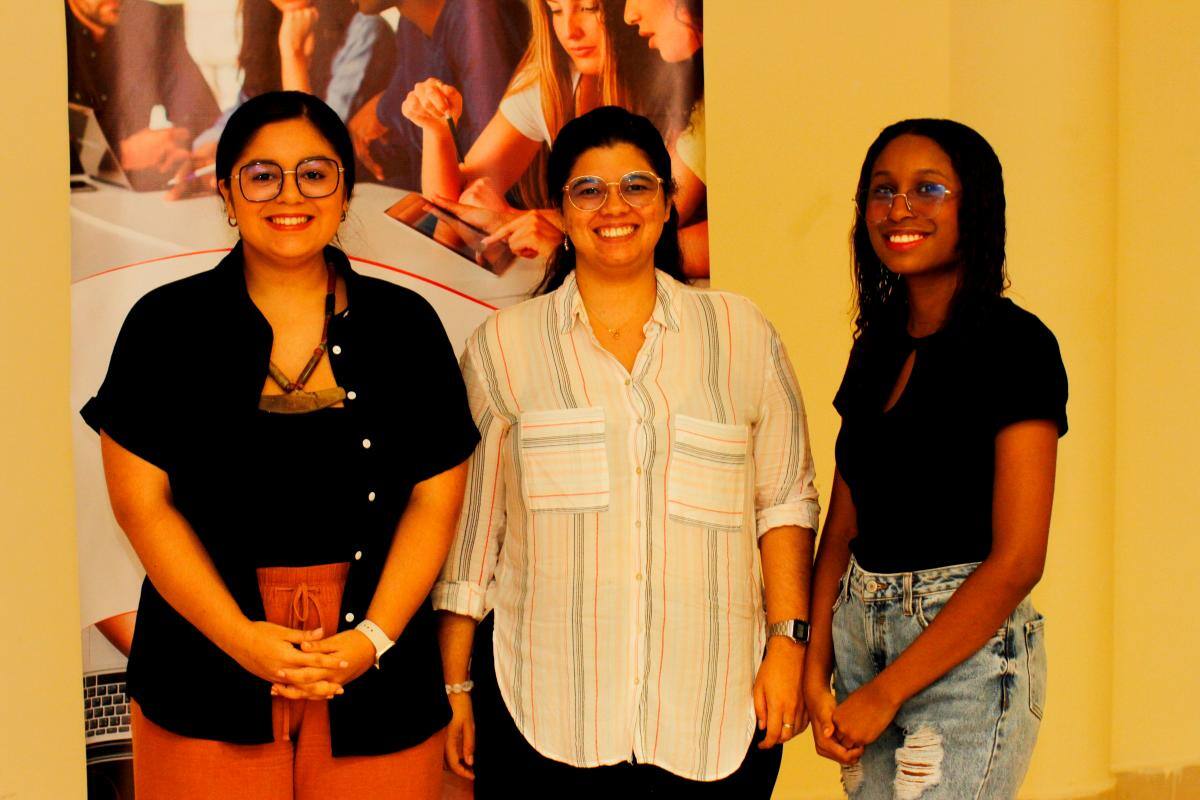 Mía Peñaloza Mac Master, Lina Pertuz Torres y Nathalie Herazo Tapia.