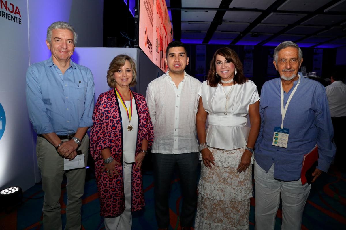 Coctel en el Congreso de Fedelonjas