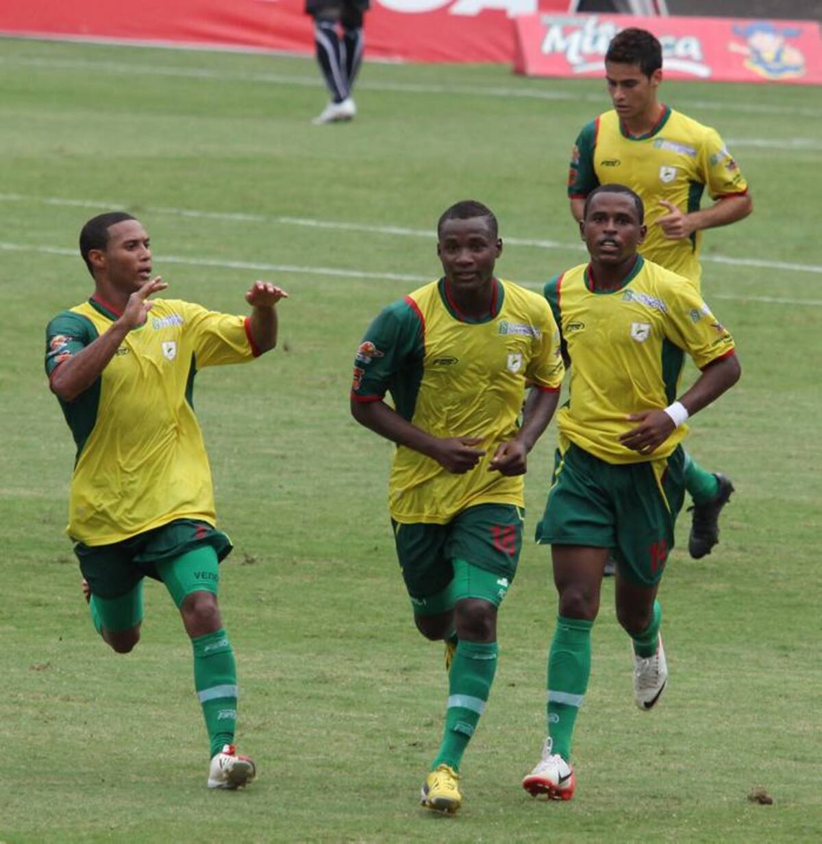 Real Cartagena mantuvo el liderato del grupo A en la Copa Postobón a falta de una fecha para culminar la fase de grupos. JORGE PAYARES NIETO