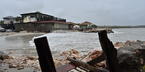 Huracán Melissa azota el Caribe: 32 muertos y graves daños