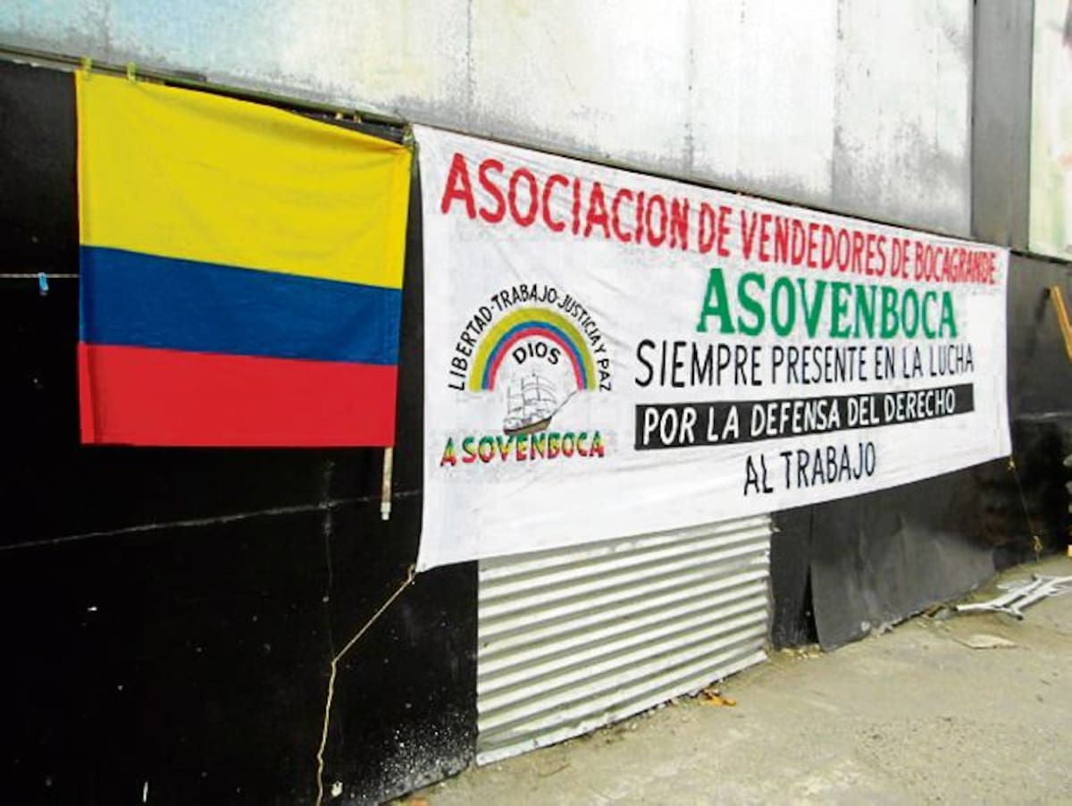 Los informales se declaran en asamblea permanente desde hace unas tres semanas. PEDRO TORRES-GENTE BAHÍA