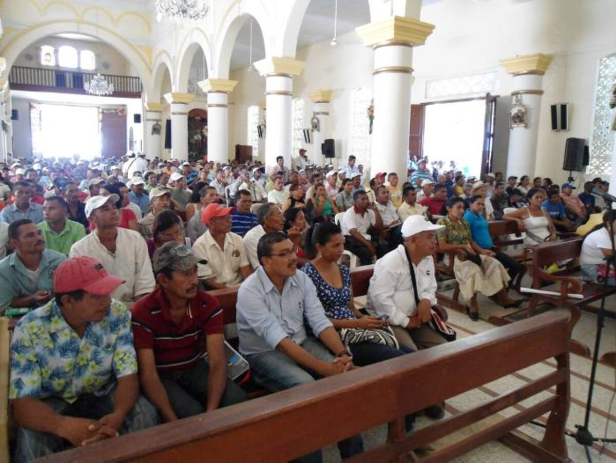 Audiencia en que se declaró la primera zona de reserva campesina de El Carmen de Bolívar. LILA LEYVA VILLARREAL, CORRESPONSAL EL UNIVERSAL
