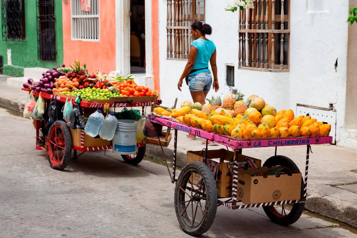 Liderada por actividades terciarias, la economía colombiana crece 0,23% en agosto
