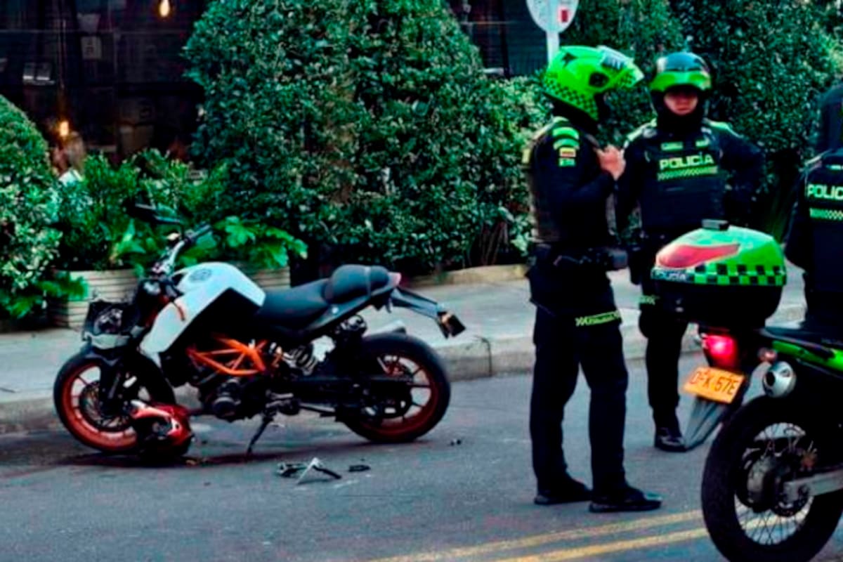 Balacera en Bogotá dejó varias personas heridas: taxi quedó destruido