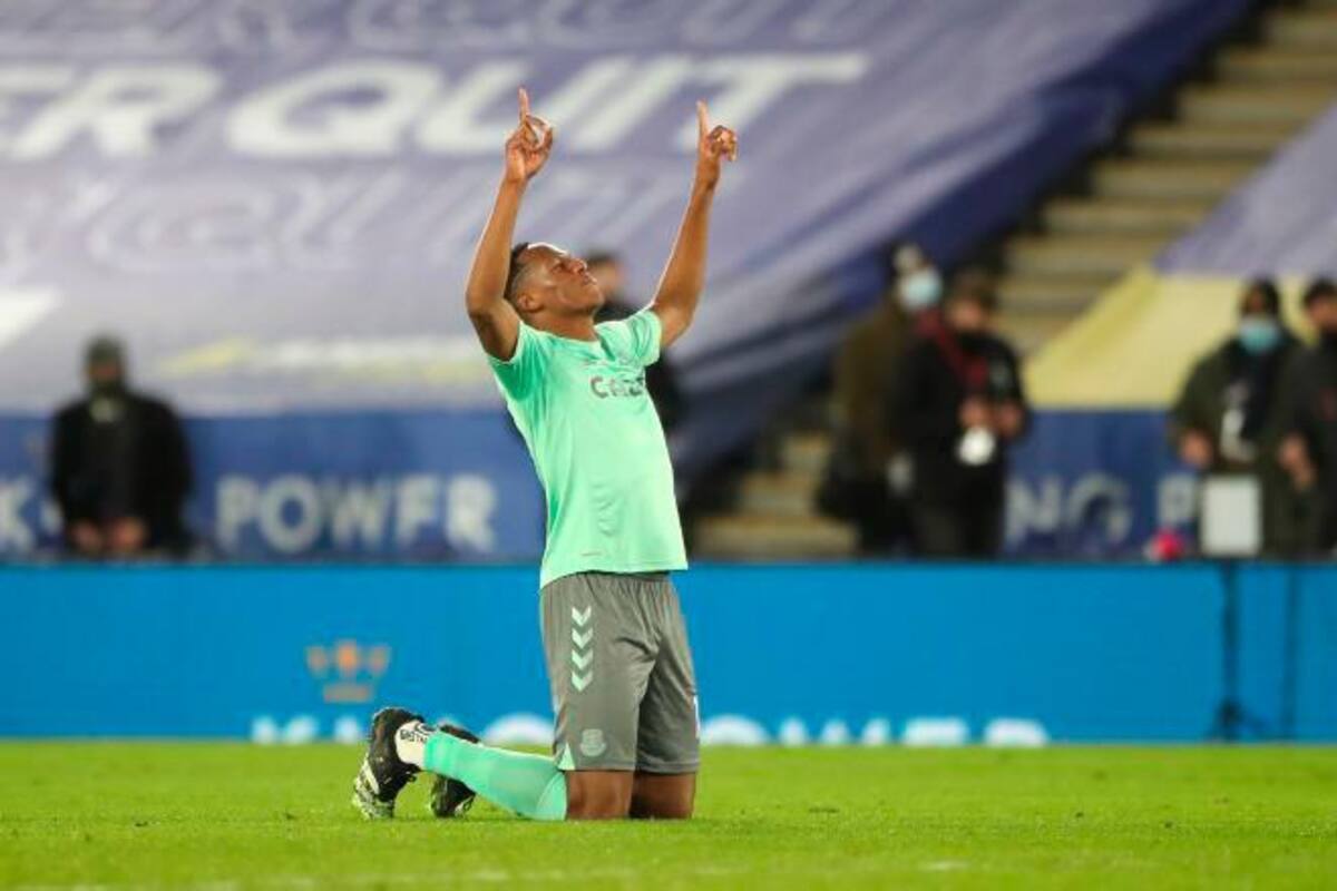 Yerry Mina fue titular en la victoria del Everton en la Premier League