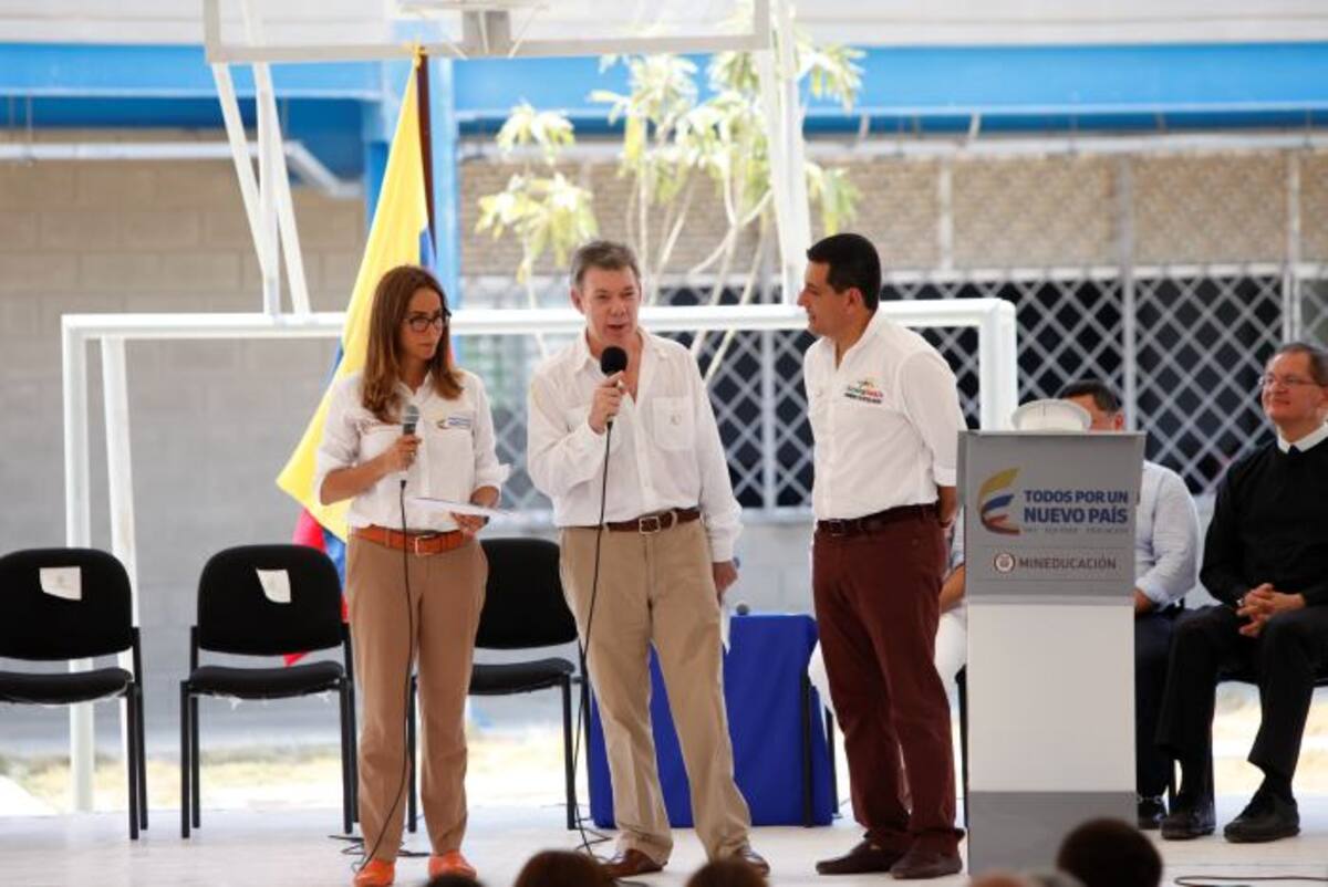 El presidente Juan Manuel Santos junto al gobernador de Bolívar, Dumek Turbay Aroldo Mestre Alcántara - El Universal