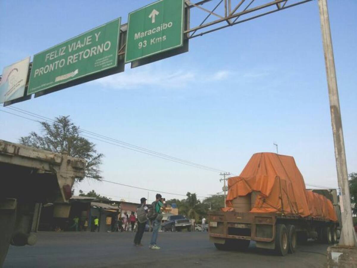 A las 4 p.m. de ayer la caravana llegó a la frontera con Venezuela, donde, al cierre de esta edición, aún esperaban autorización para cruzar. Nelson Matta - El Colombiano