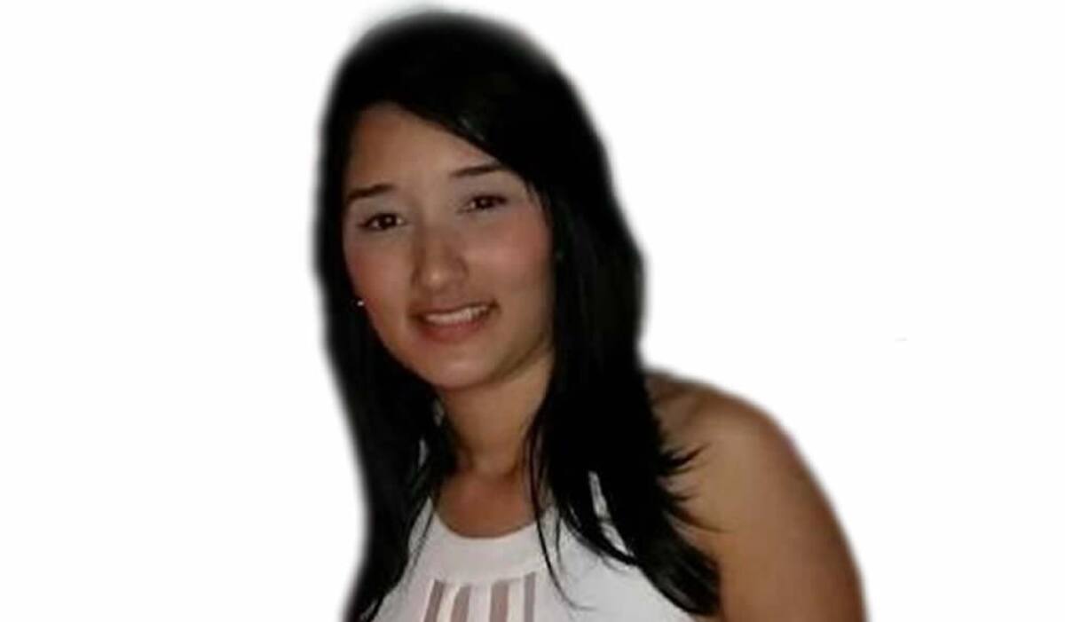 Jasmín Álvarez se recupera en su casa, en Crespo.