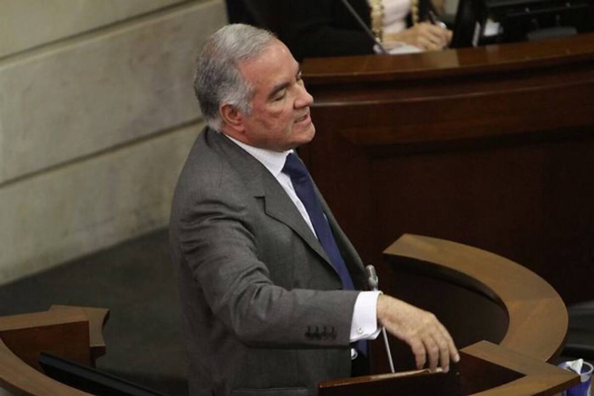 Los ternados aspirantes a Contralor General de la Nación fueron escuchados en la plenaria del Senado. En la foto Edgardo Maya Villazón. COLPRENSA