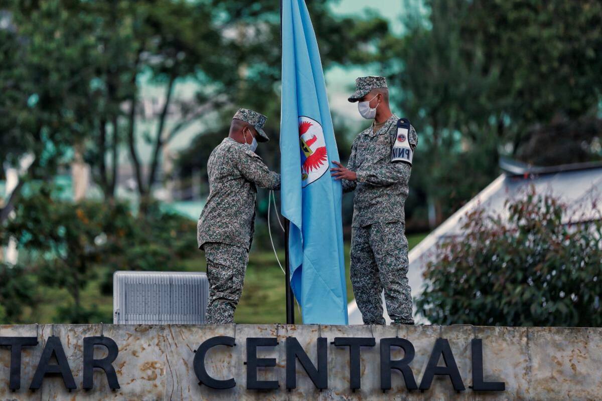 Unidos en familia tratamos de digerir esta noticia: familiares de Mindefensa