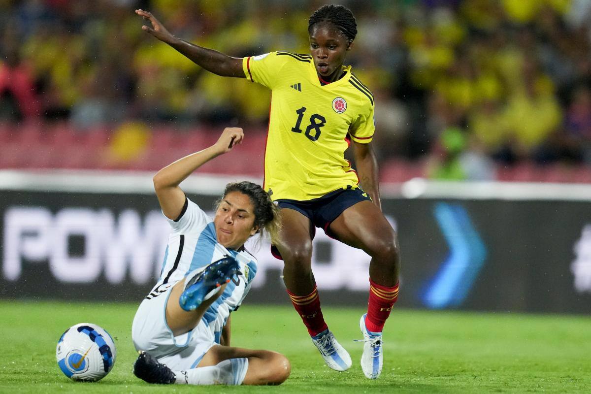 Video: La champeta se impone en la Selección Colombia Femenina