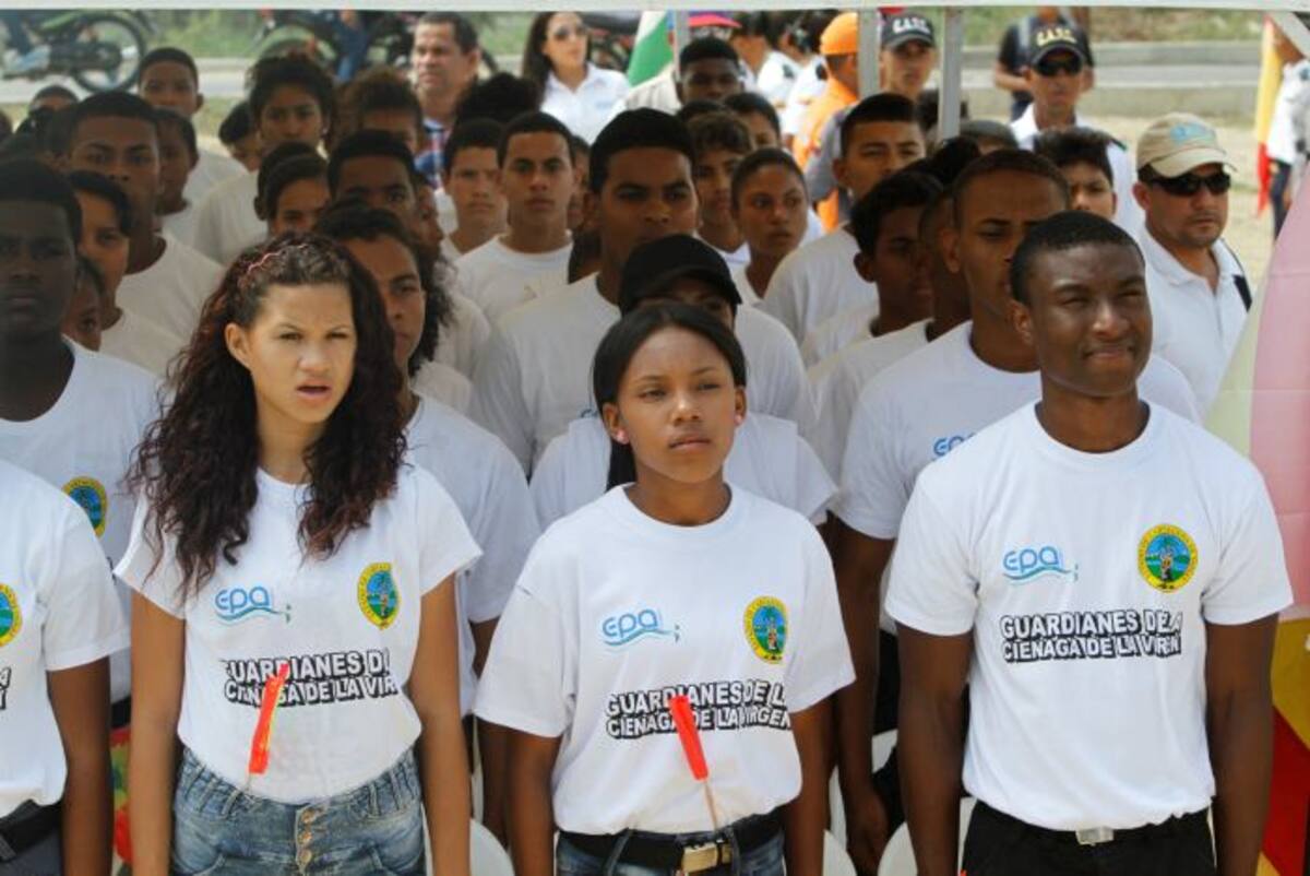 Los 100 jóvenes pertenecen a los barrios San Francisco, Olaya Herrera, La Candelaria, El Pozón, La Esperanza y otros. //Foto Julio Castaño-El Universal