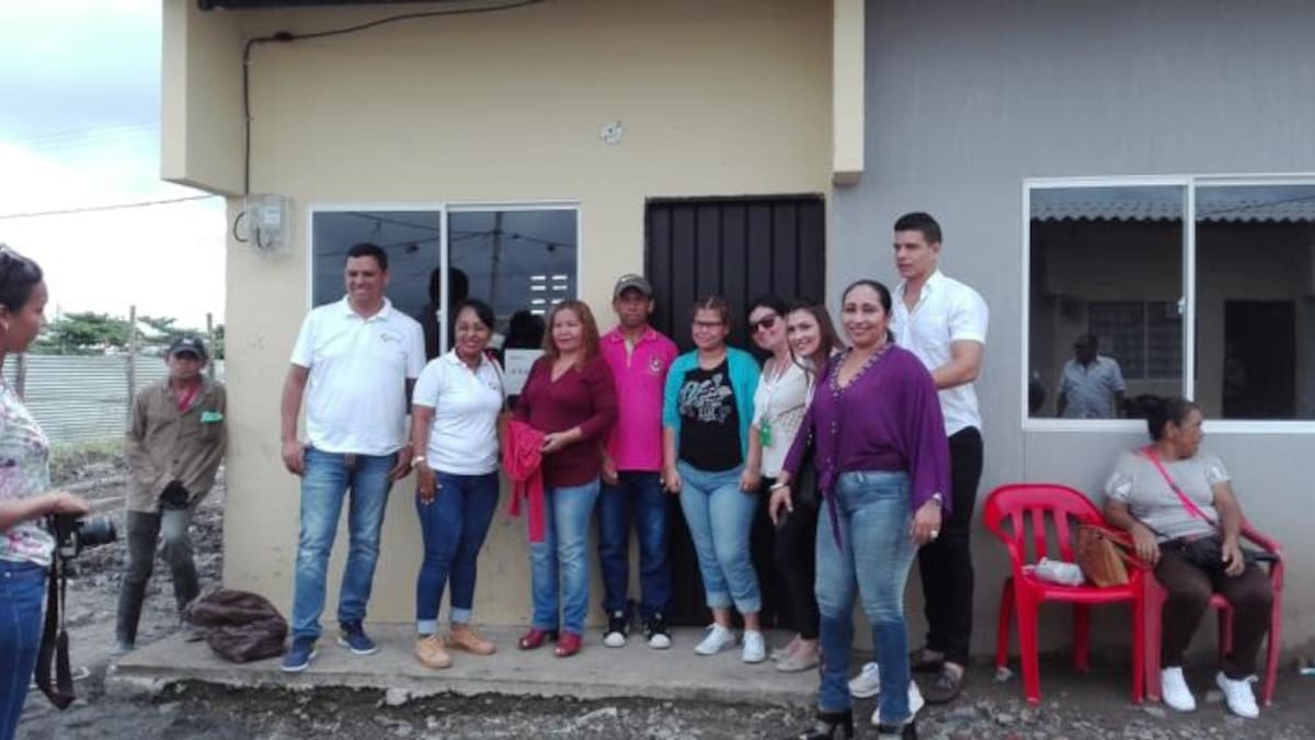 Entrega de 57 casas gratis en el sur de Montería. CORTESÍA.