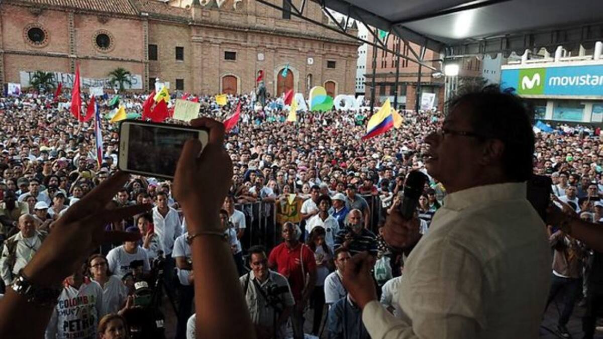 Gustavo Petro hará una concentración en una plaza de Barranquilla. Colprensa.
