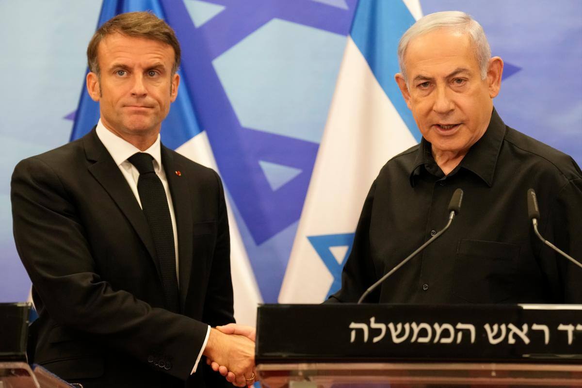Esta fue la propuesta que le hizo Macron a Netanyahu en su visita a Israel