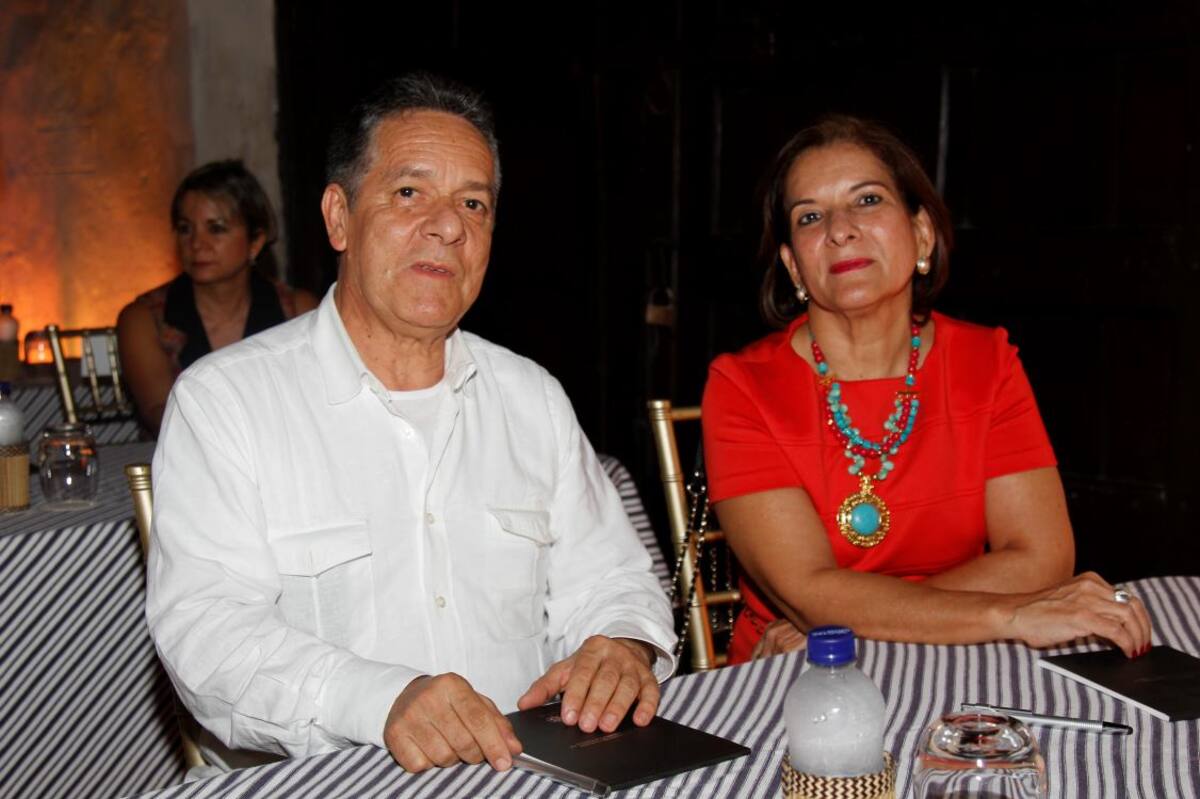 Ariel Salazar y Margarita Cabello.