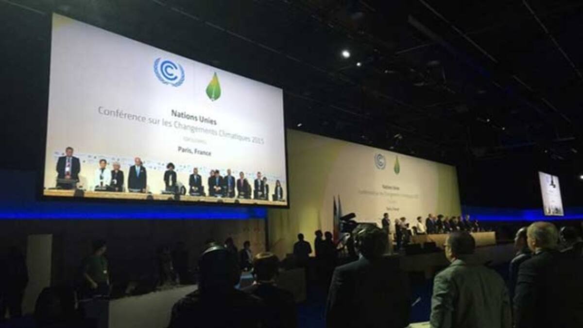 El principal obstáculo en las negociaciones seguía siendo a último momento la cuestión del financiamiento de 100.000 millones de dólares que el Norte desarrollado aportará cada año a partir de 2020 a los países en desarrollo para que adapten sus economías al cambio climático. AFP