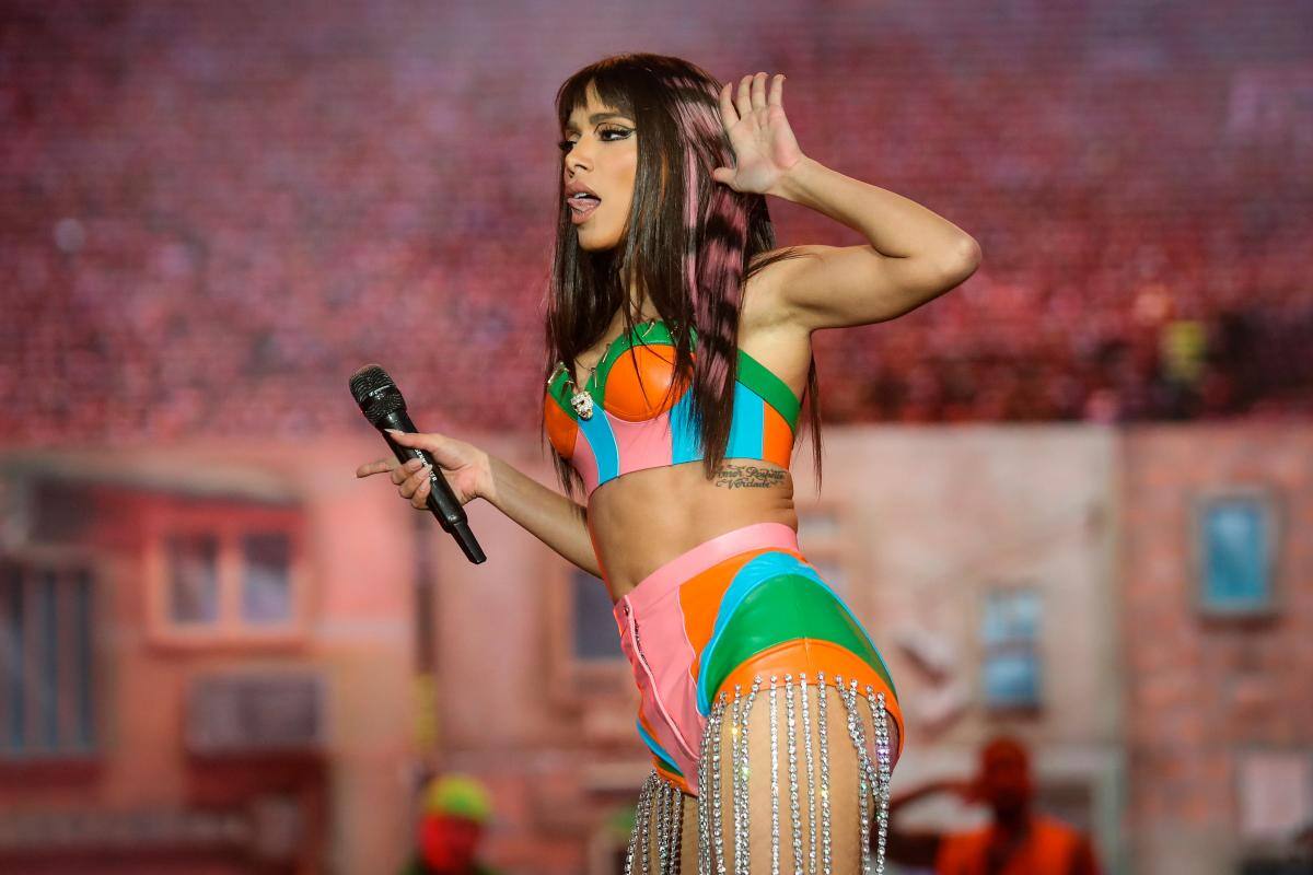El incidente por el que criticaron a Anitta en pleno concierto