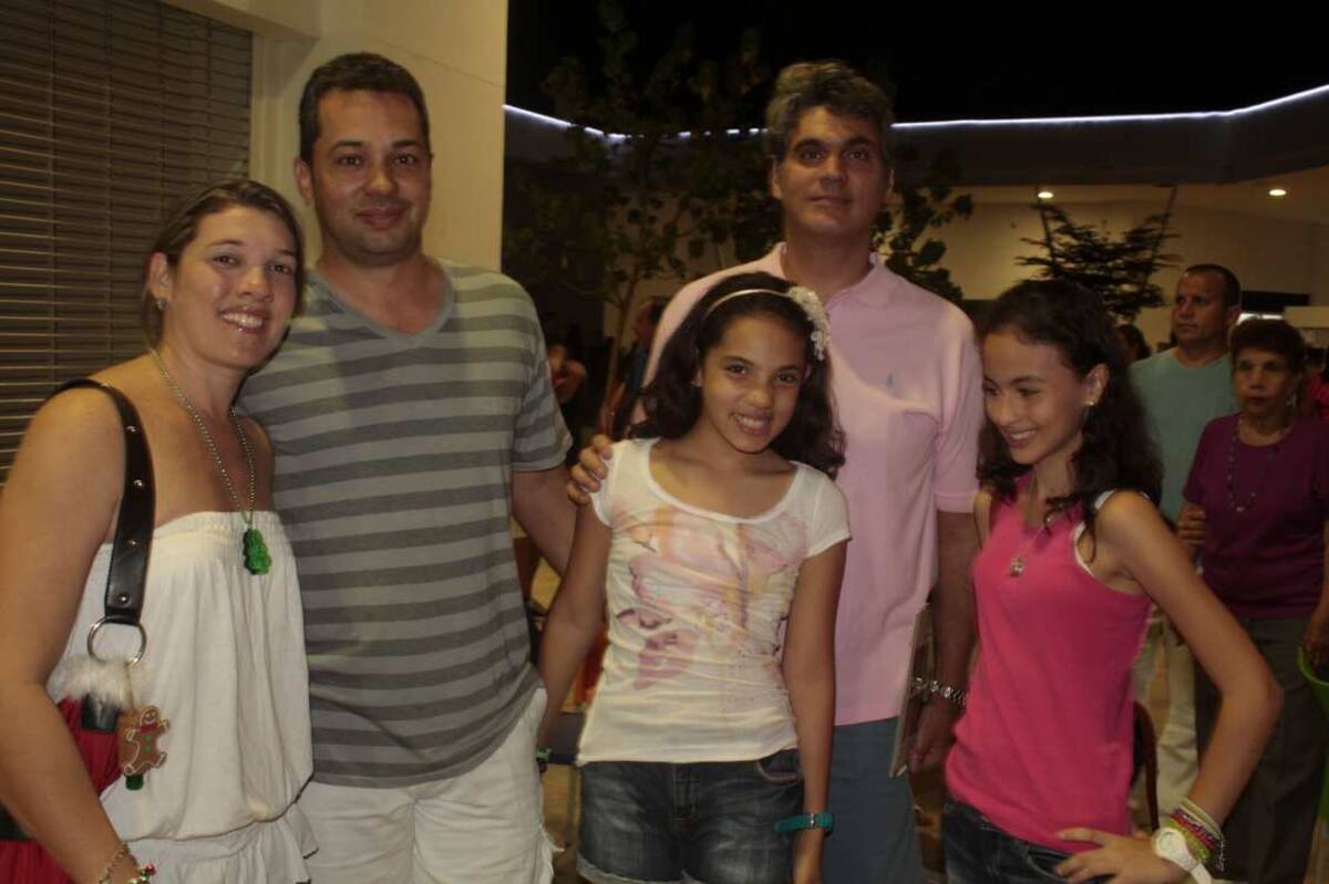 Susana Martínez, Miguel Desmoineaux, Giselle Desmoineaux, Rodolfo Gedeón y María Lucía Lineros. fotos:archivo particular