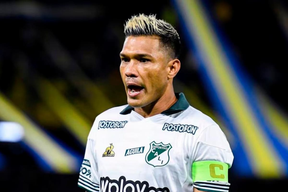 Teo Gutiérrez tocó “la nalga dos veces” a mujer de logística: es suspendido