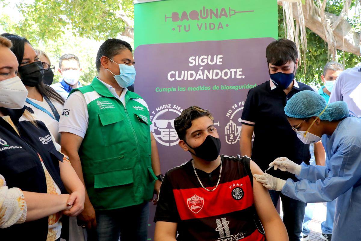 Barranquilla lidera la vacunación contra el COVID-19 en Colombia